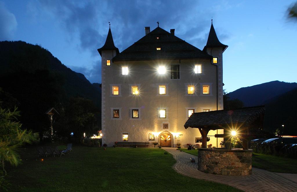 Schloss Saalhof Maishofen Buitenkant foto